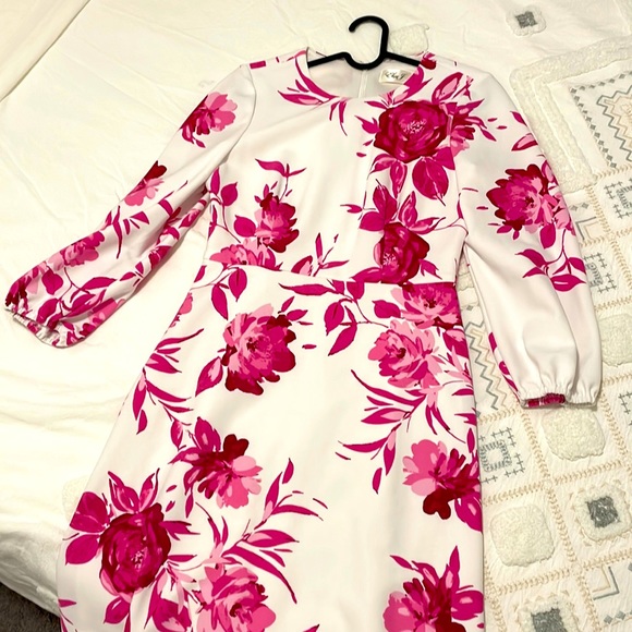 Eliza J Dress - US 6 size floral print, long sleeve - Picture 2 of 5